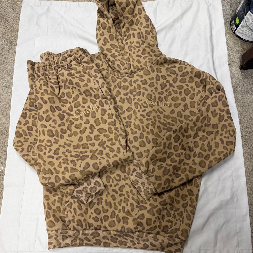 Comfrt Leopard Print Hoodie and Sweatpants Oversized Tan Brown Large Lounge